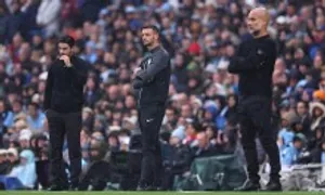 Guardiola tố Arsenal trì hoãn trận đấu